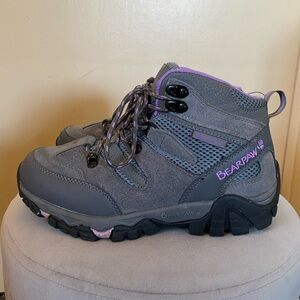 Cute Bearpaw 🐻 hiking boots